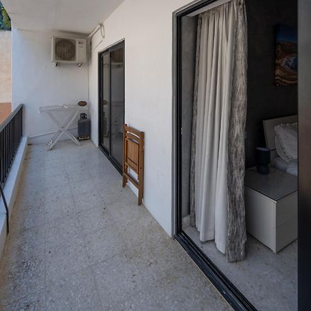 Spacious 3 Bedroom Apartment In The Heart Of St Julians سانت جوليان المظهر الخارجي الصورة