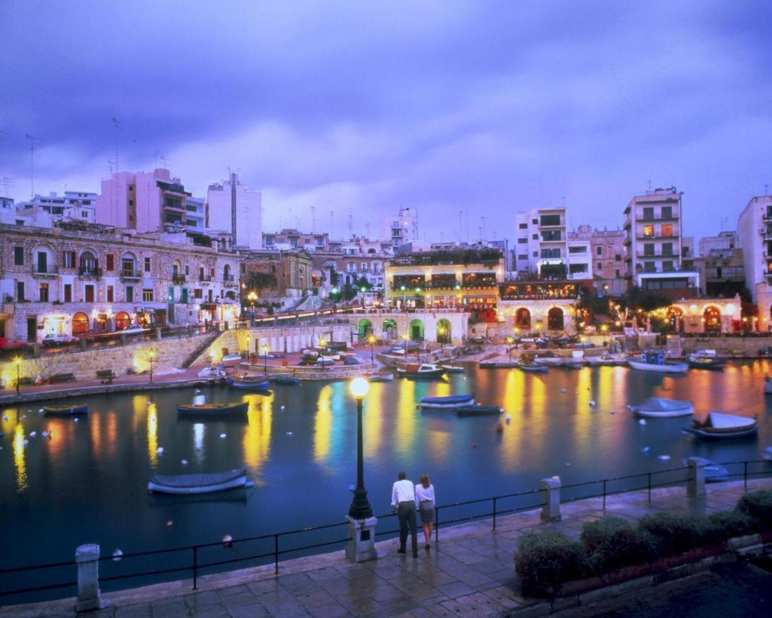 Spacious 3 Bedroom Apartment In The Heart Of St Julians سانت جوليان المظهر الخارجي الصورة