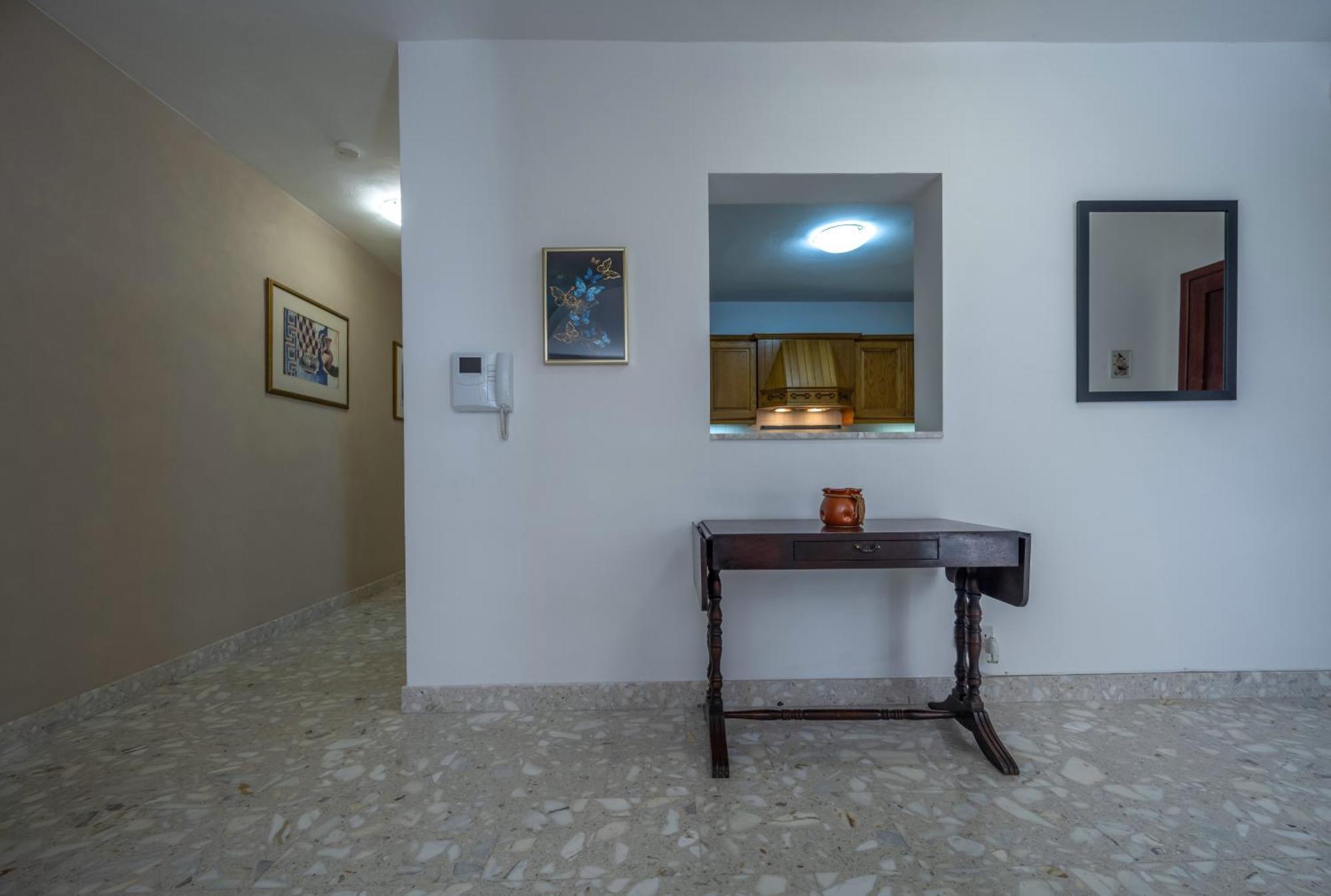 Spacious 3 Bedroom Apartment In The Heart Of St Julians سانت جوليان المظهر الخارجي الصورة
